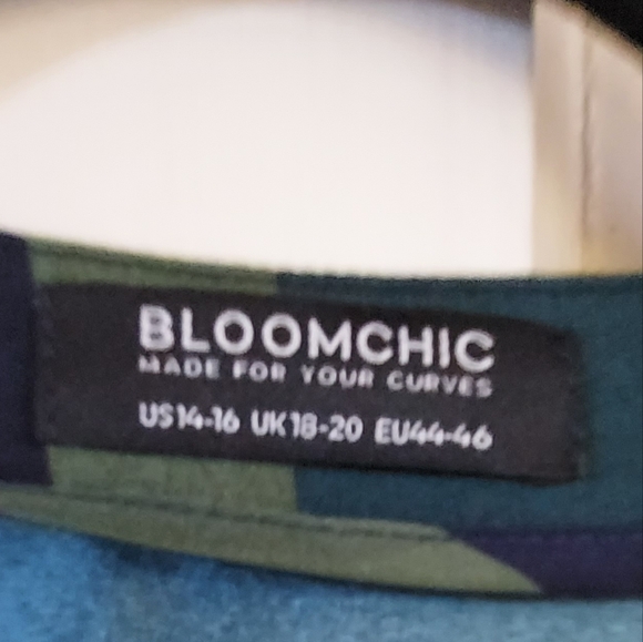 Bloomchic size 14-16 - Picture 2 of 4